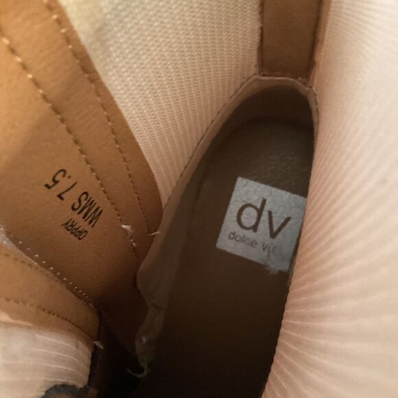 DV Dolce Vita Boots Womens Oppry Ankle Booties Cream Side Zip Heeled, Size 7.5 - Picture 13 of 13